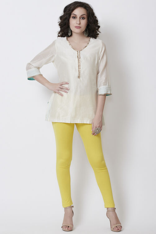 Yellow Viscose Lycra Solid Leggings image number 4