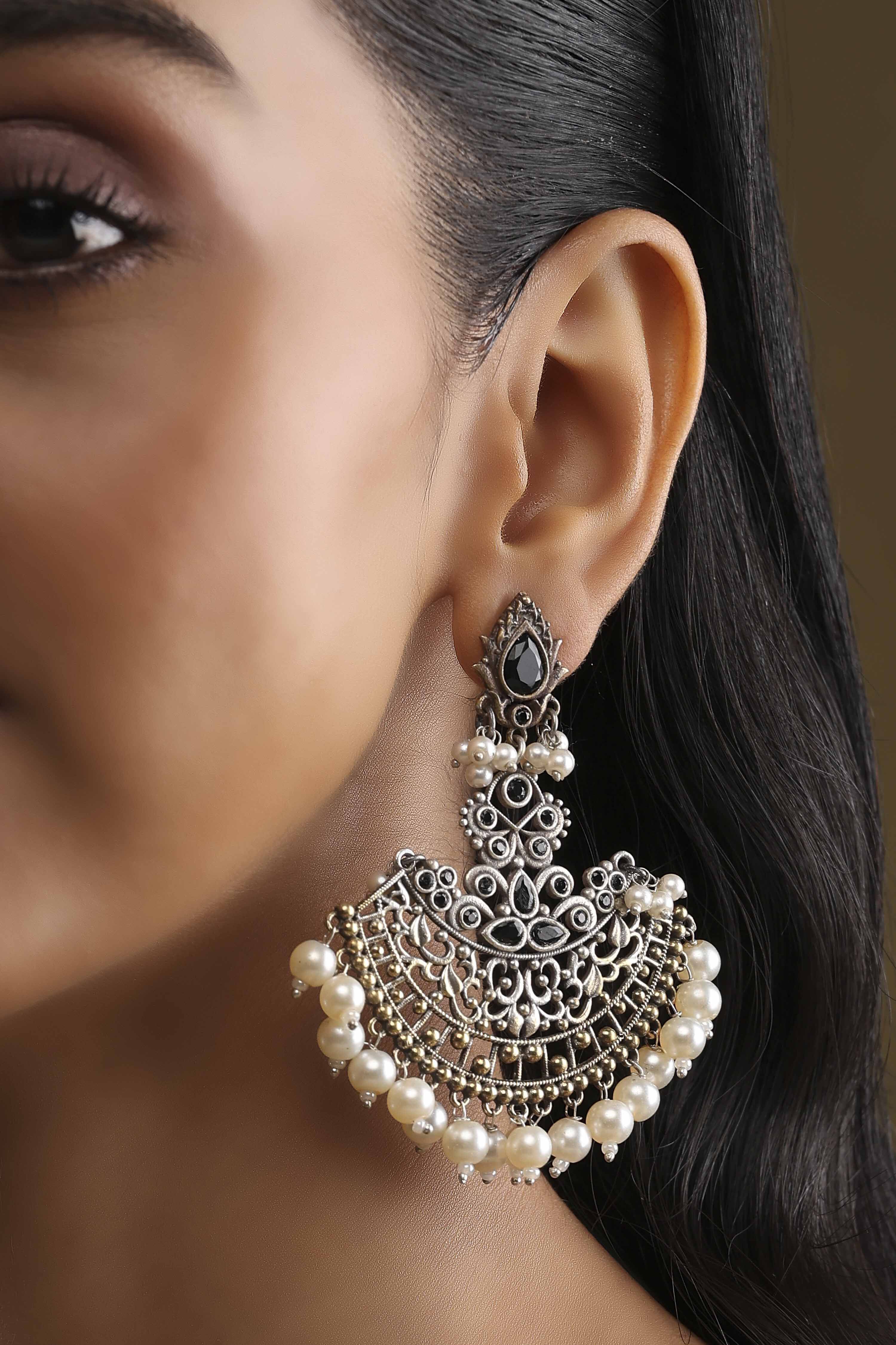 Oxid Gold Brass Chaandbali image number 1