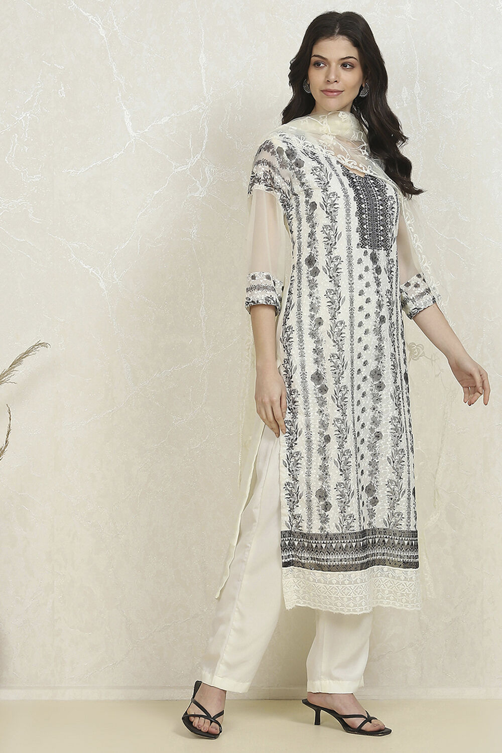 White-Black Georgette Printed Unstitched Suit Set image number 6