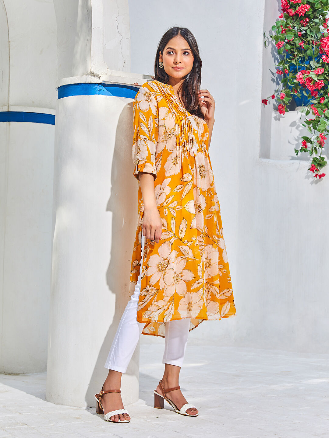 Yellow Polyester Straight Printed Kurta image number 0