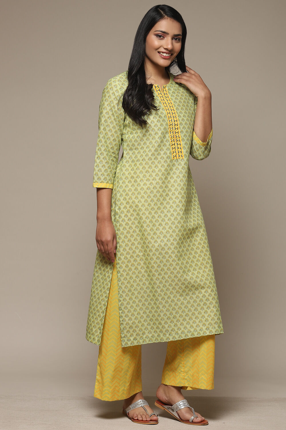 Off White Cotton Straight Kurta Palazzo Suit Set image number 3