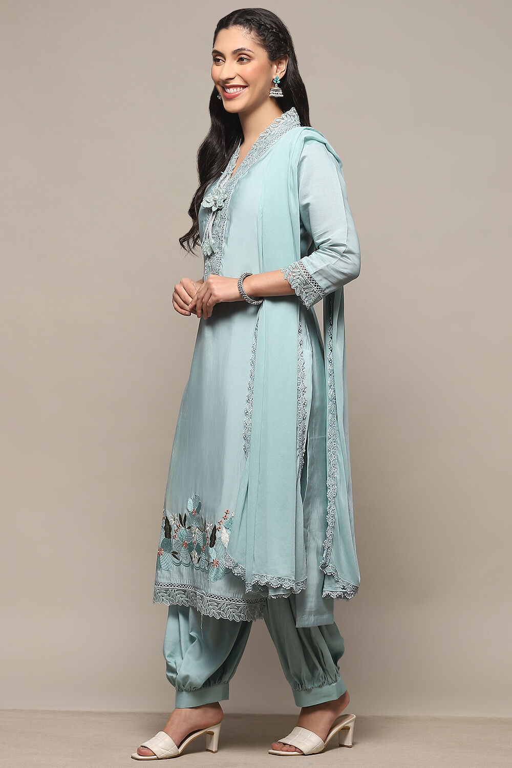 Pink Muslin Unstitched Suit Set image number 5