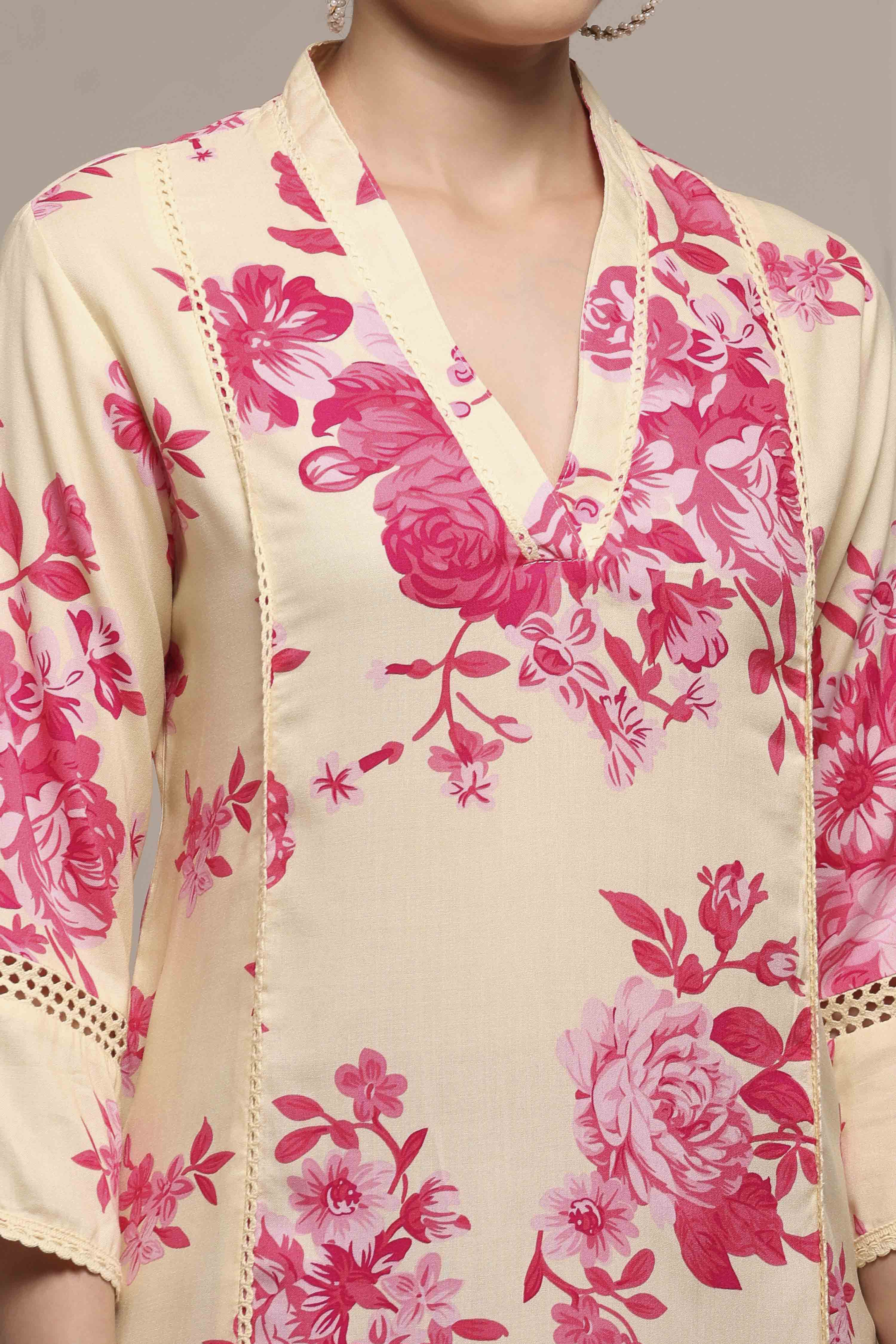 White and Pink Printed Straight Kurta image number 1