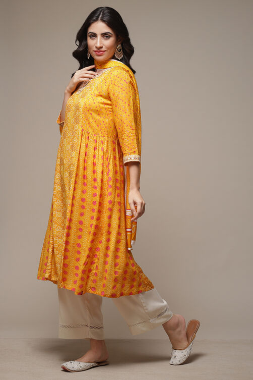 Mango Modal A-Line Kurta Palazzo Suit Set image number 3