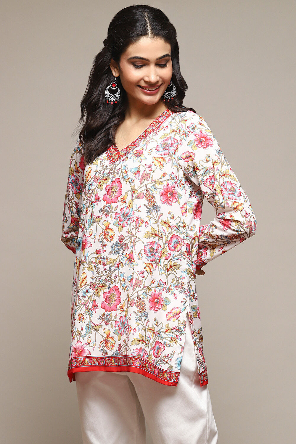 Off White Cotton Blend Printed Kurti image number 2