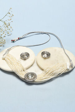 White & Pearl Brass Necklace Set image number 2