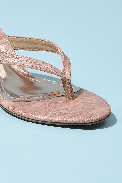Metallic Pu V-Strap Sandals image number 1