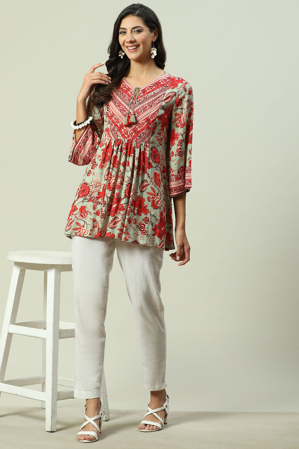 Green LIVA Flared Printed Kurti image number 5