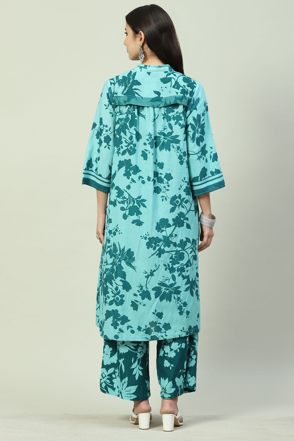 Yellow Grey LIVA Straight Printed Kurta Set image number 4