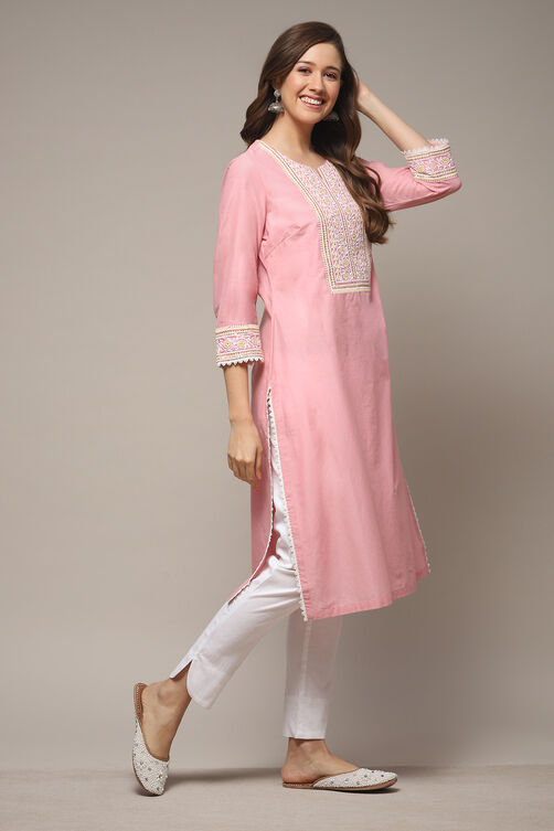 Pink Cotton Straight Embroidered Kurta image number 4