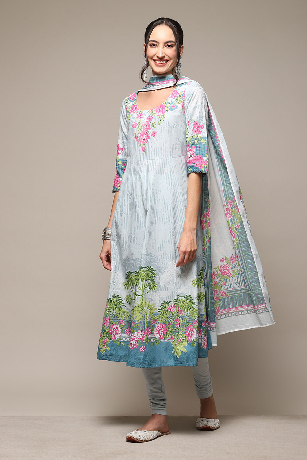 Powder Blue Cotton Anarkali Suit Set image number 5