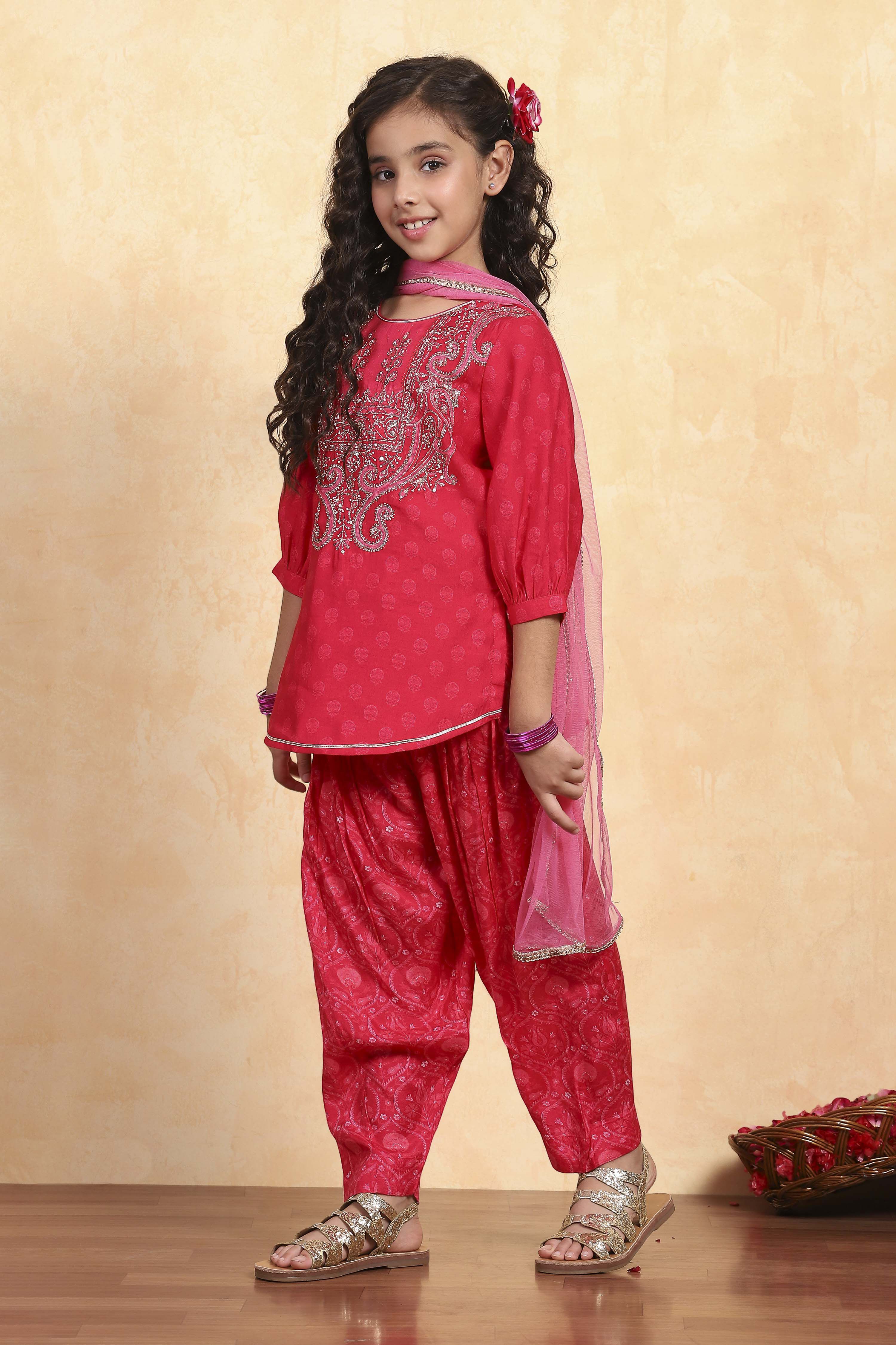 Pink Cotton Blend Printed Straight Suit Set image number 3