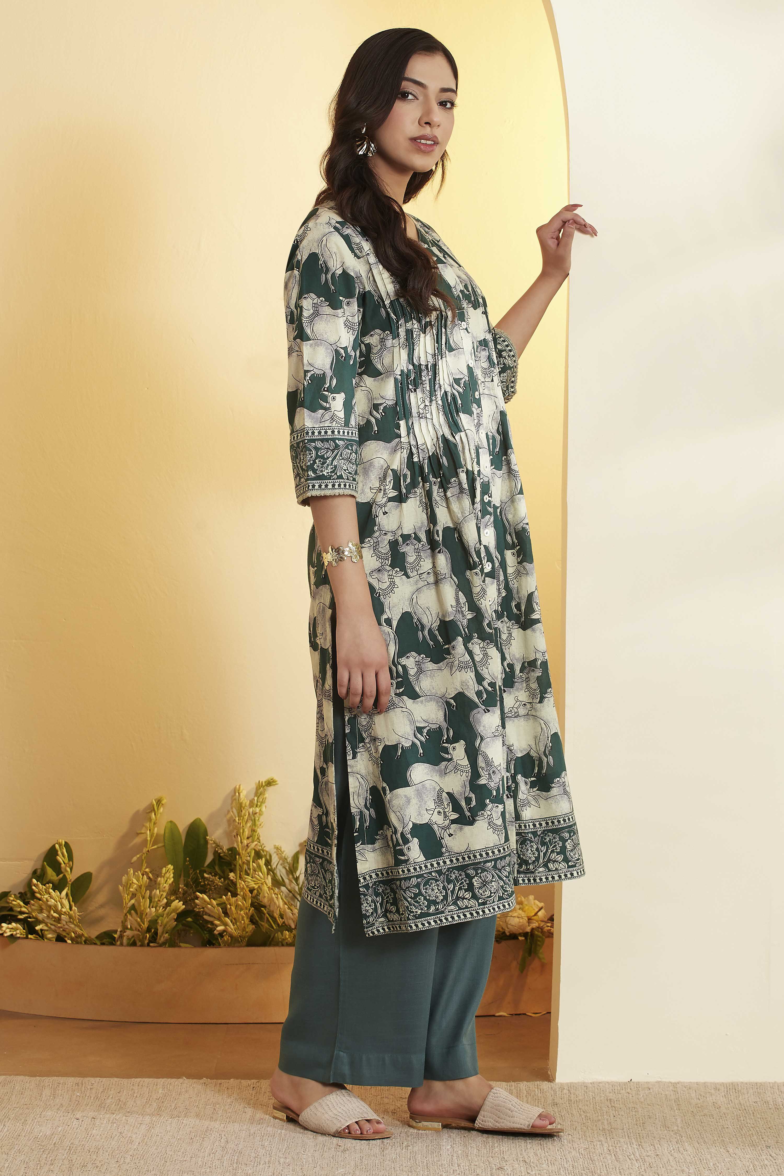Green Cotton A-Line Kurta image number 3