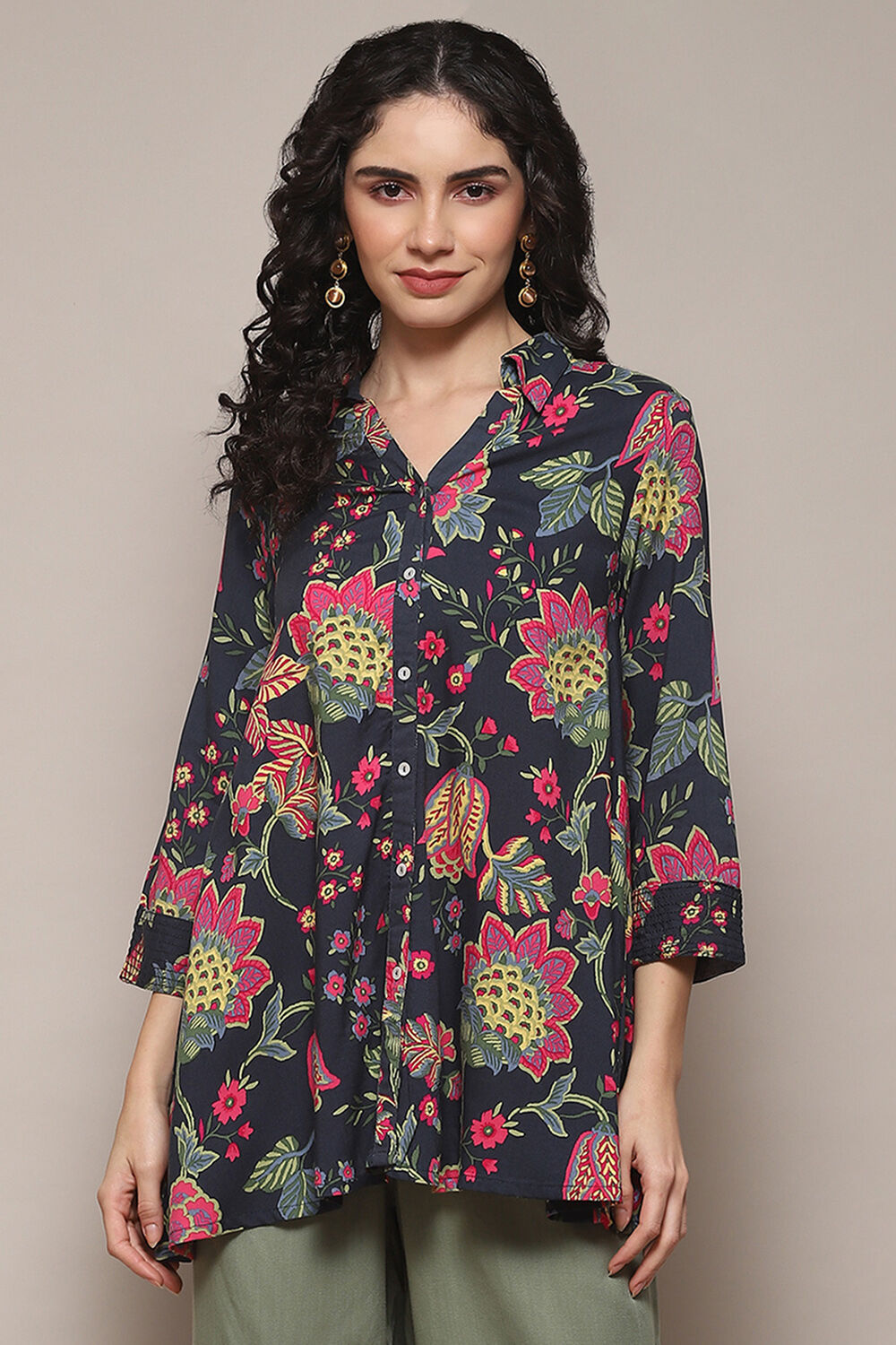 Blue Floral Printed Relaxed Fit Shirt image number 5