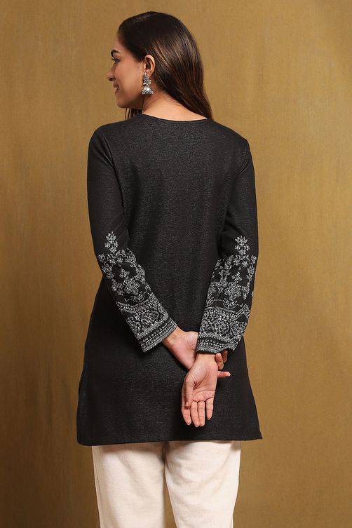 Black Polyester Straight Short Kurti image number 3