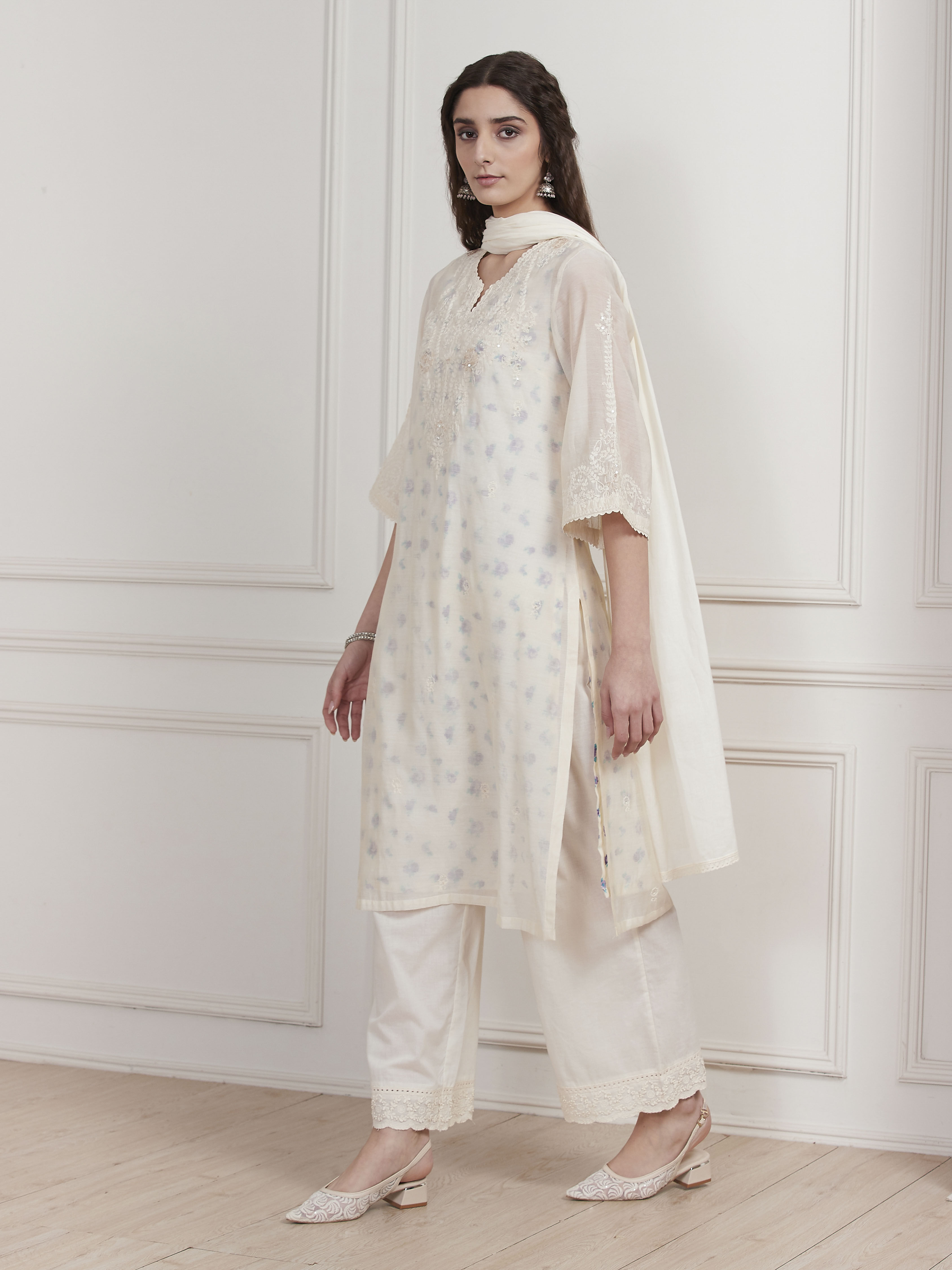 Ivory Poly Chanderi Embroidered Straight Suit Set image number 3