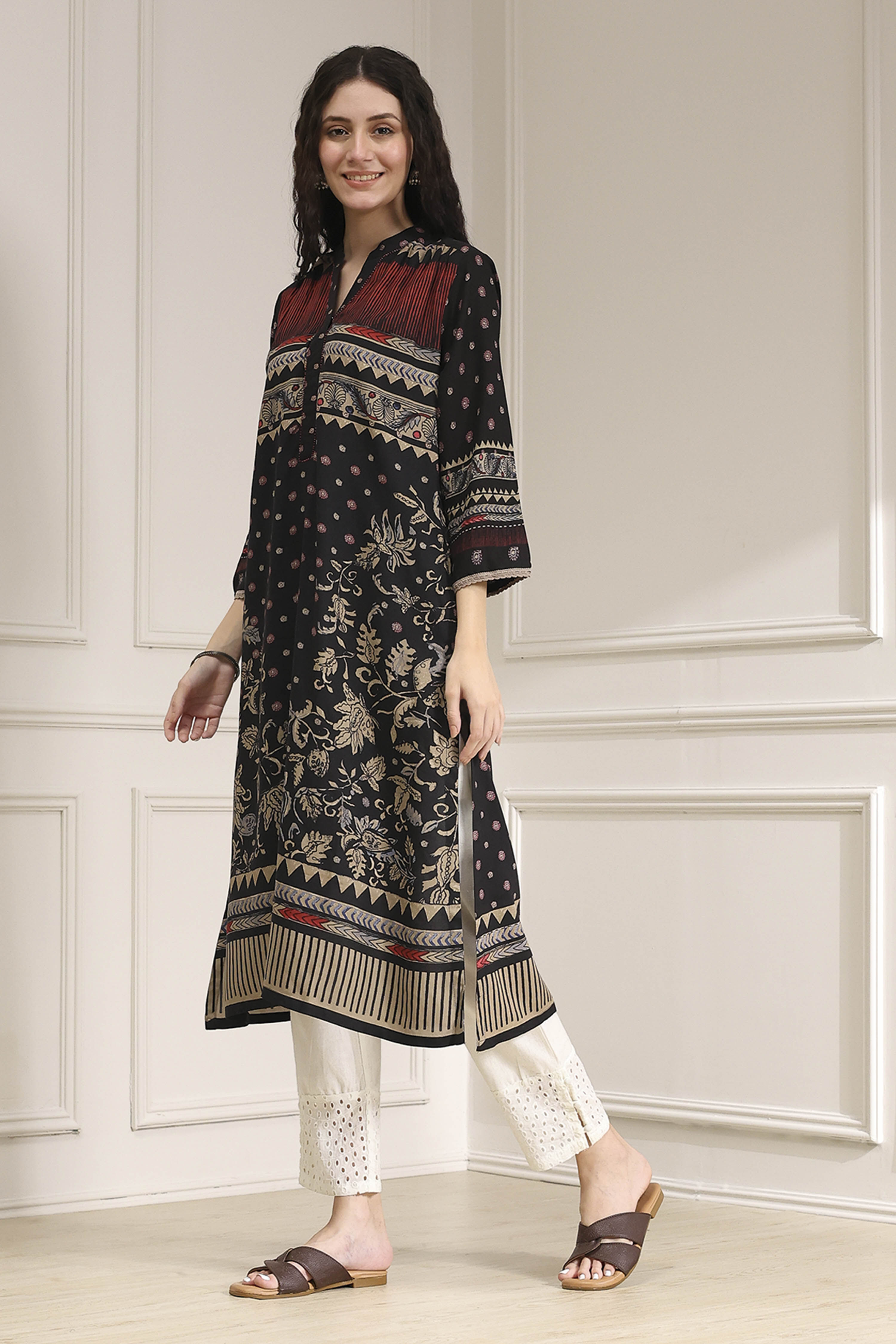 Black Printed Straight Kurta image number 2