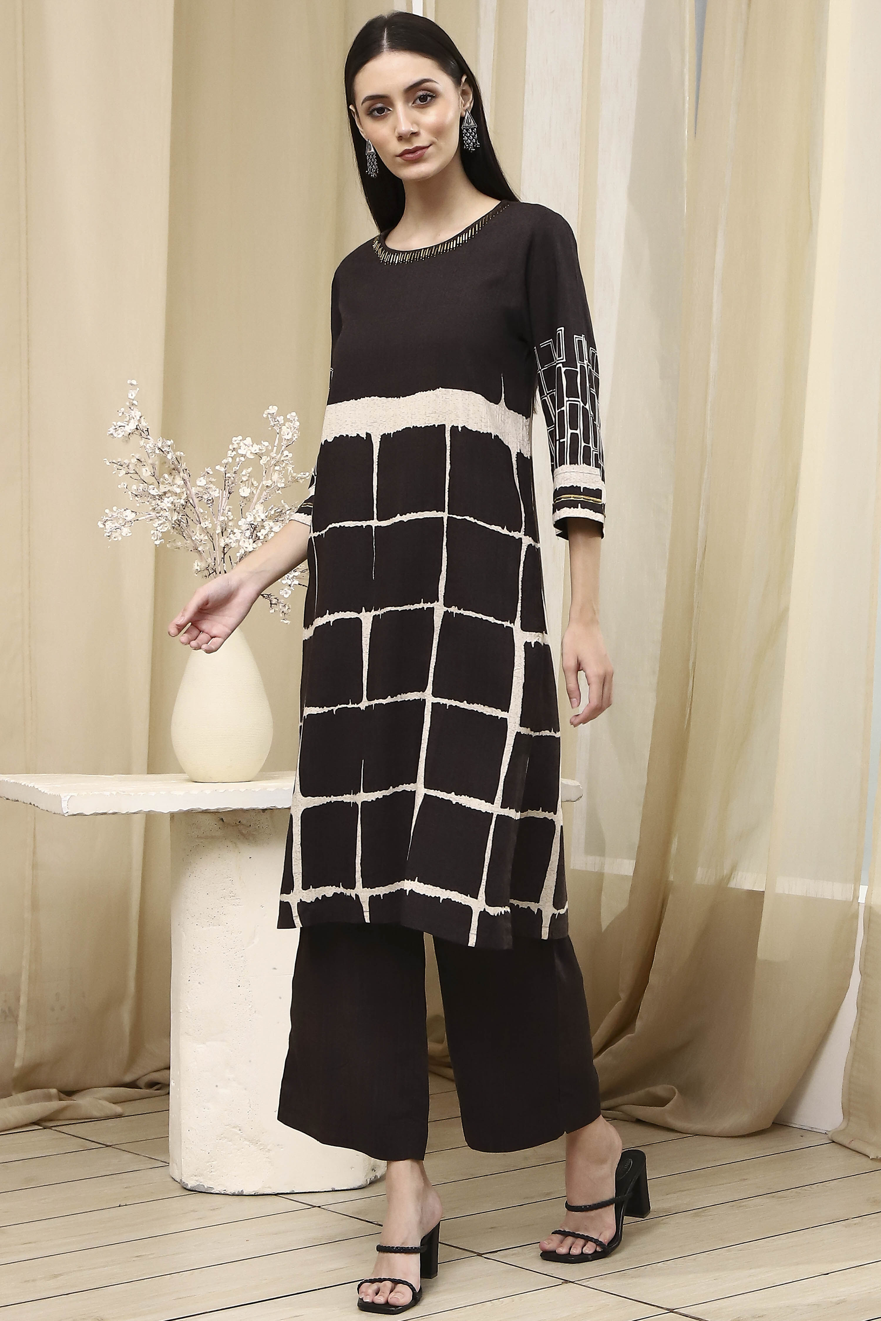 Coffee Brown Printed Straight Kurta Set image number 3