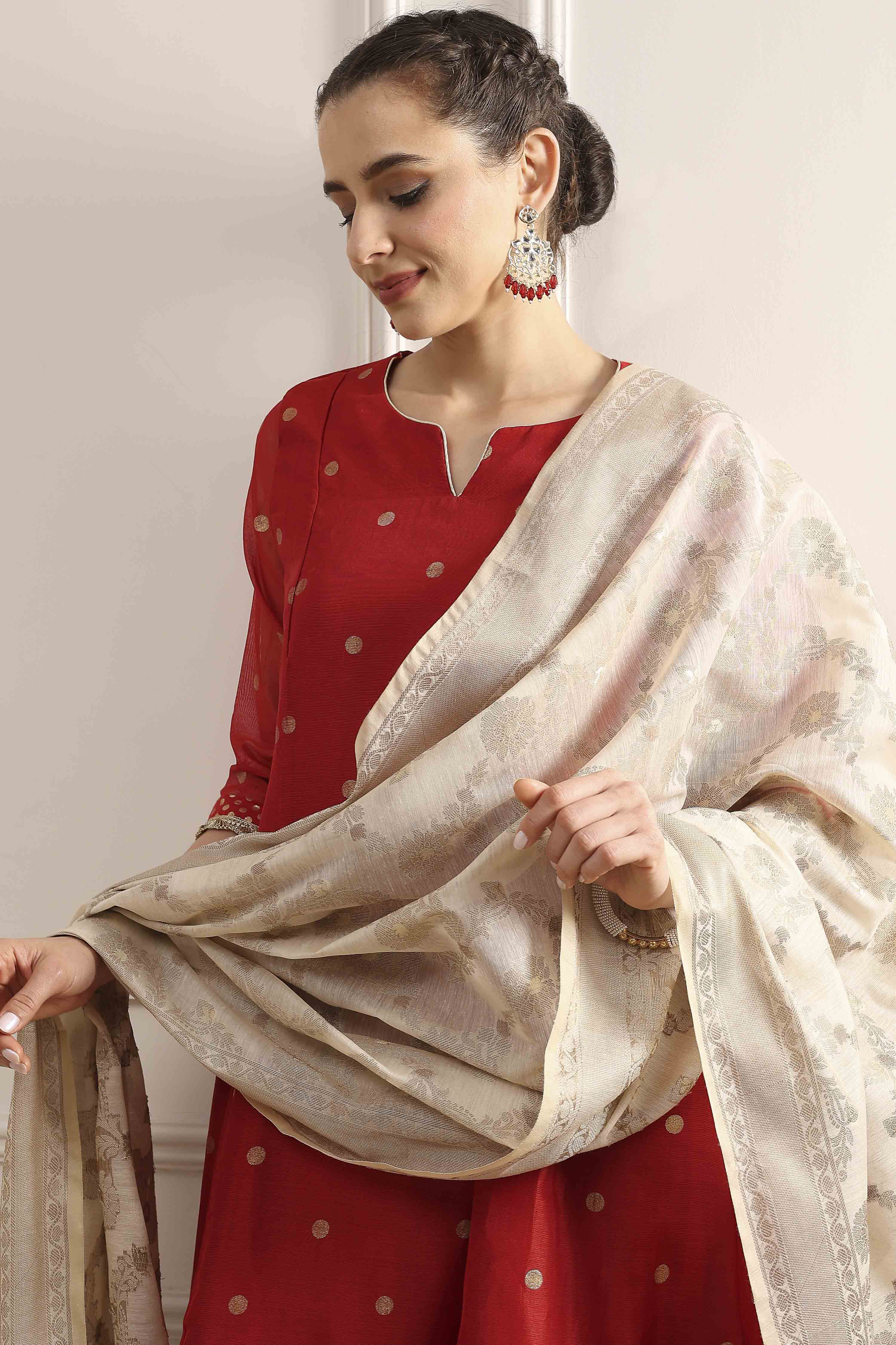 Cream Polyester Yarndyed Dupatta image number 2