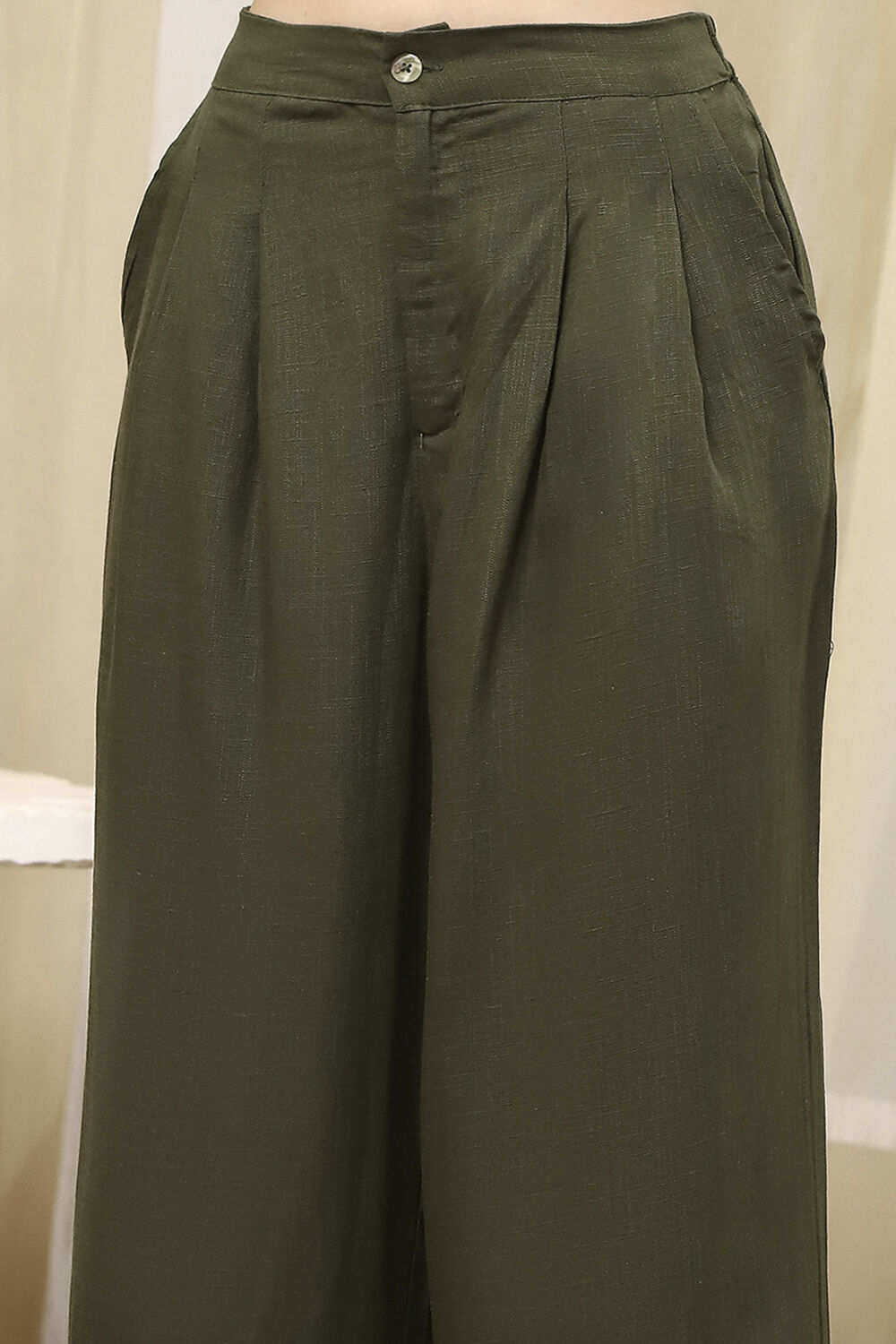 Olive Green Solid Straight Co-ord Set image number 2