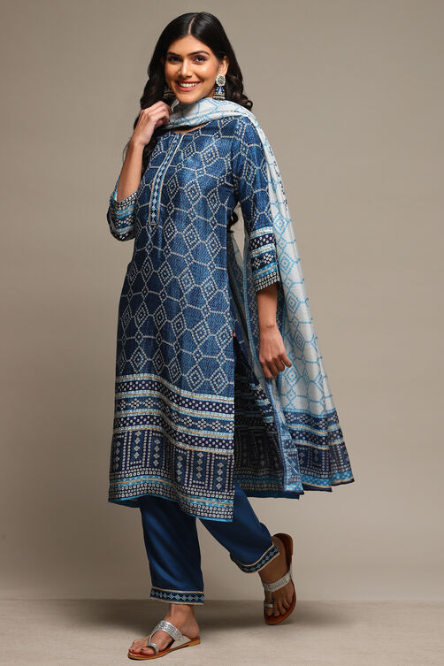 Earthy Green Viscose Straight Kurta Pants Suit Set image number 5