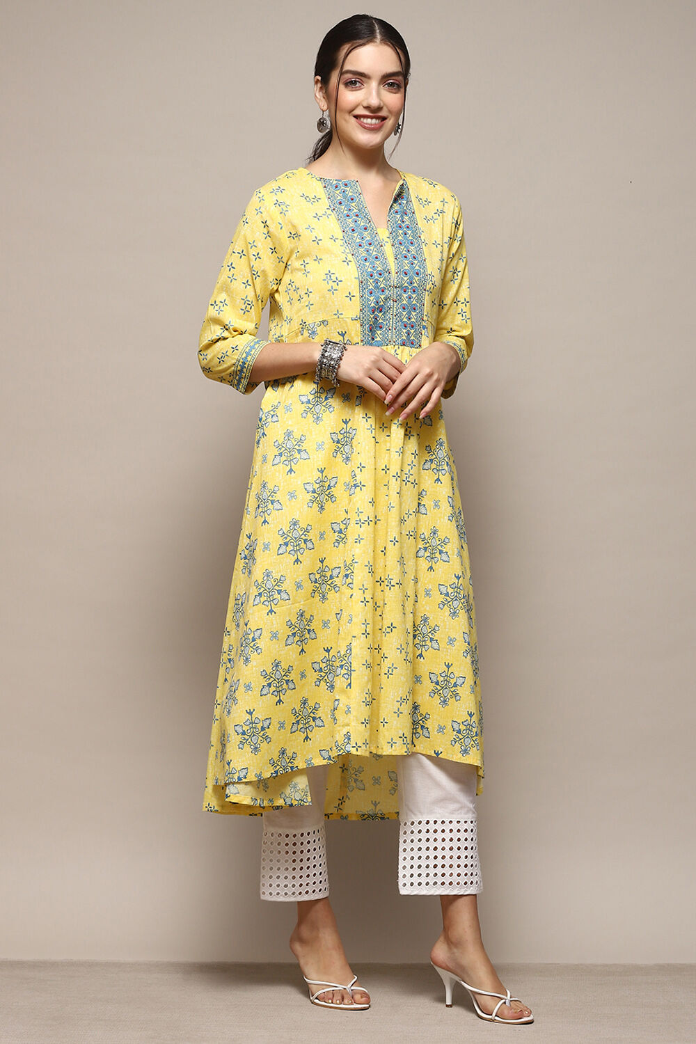 Red Cotton Blend Printed Kurta image number 4