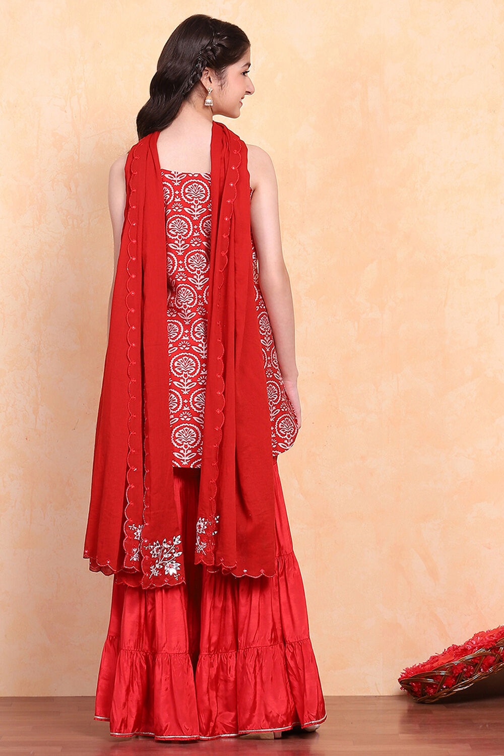 Red Printed Strappy Straight Suit Set image number 5