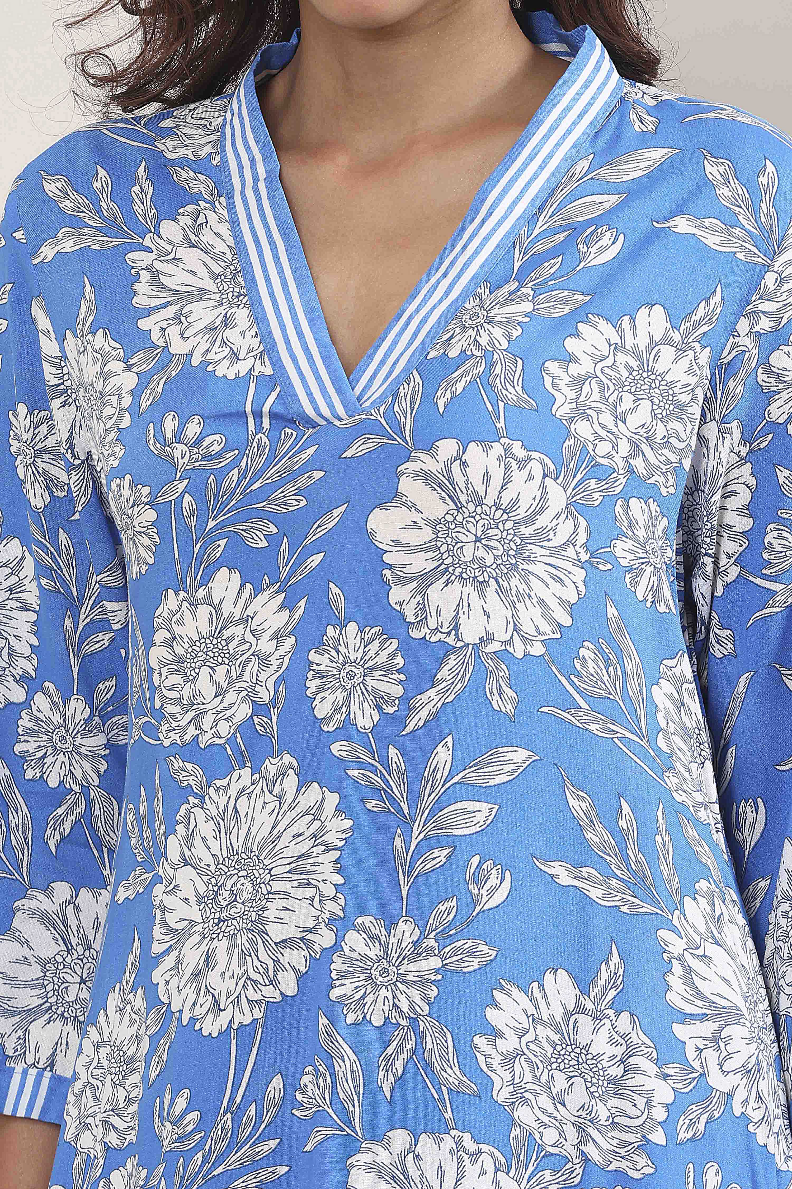 Blue Floral Printed Straight Suit Set image number 1