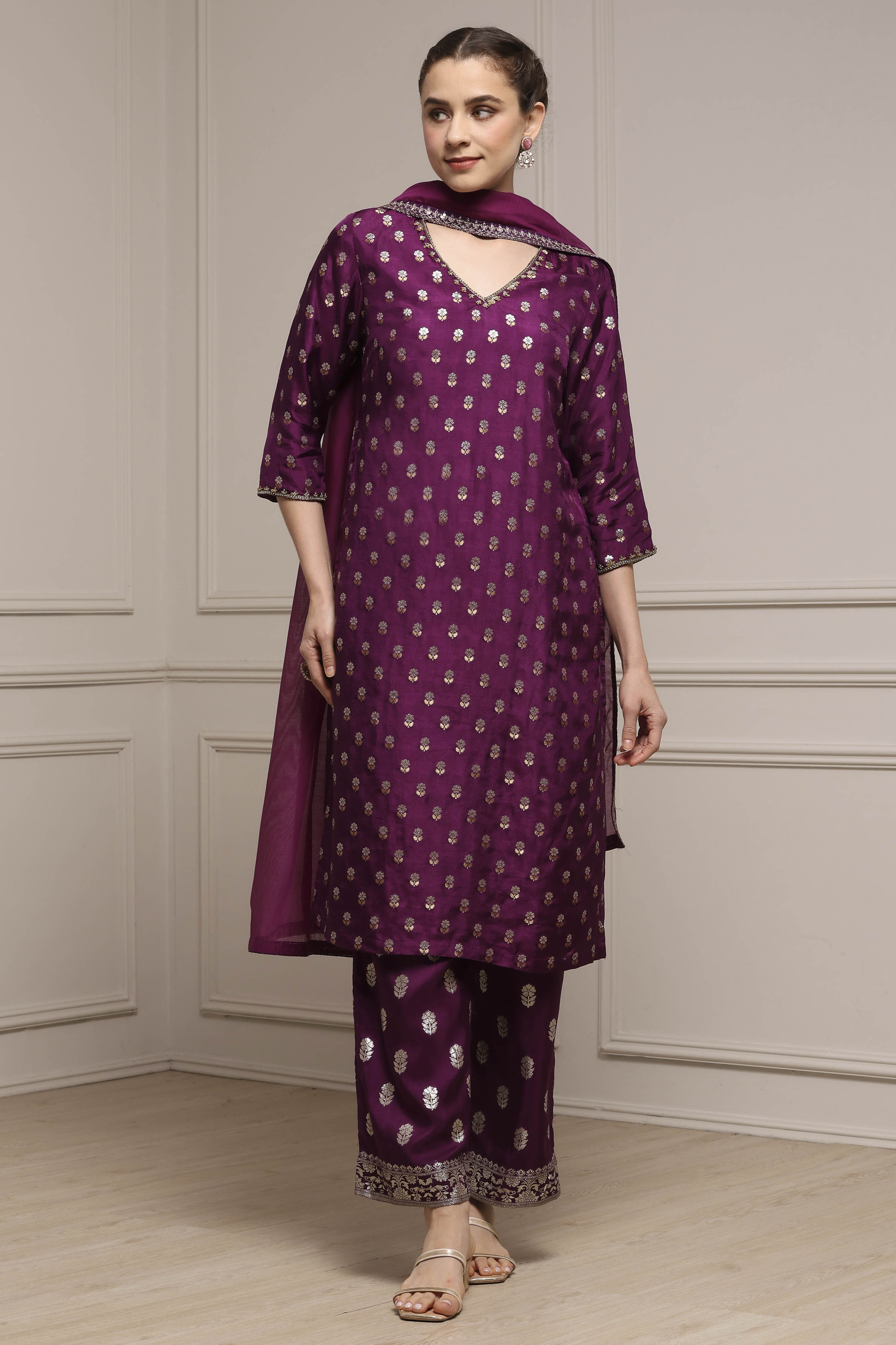 Purple Viscose Dupion Printed Straight Suit Set image number 6