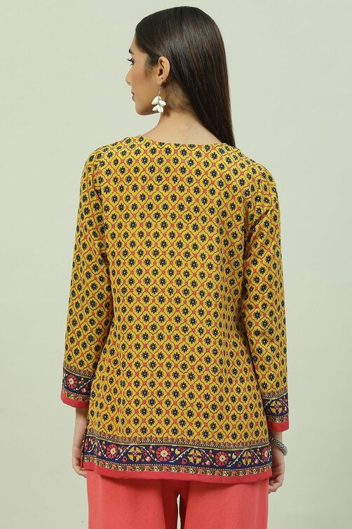 Mustard Art Silk Straight Printed Kurti image number 4