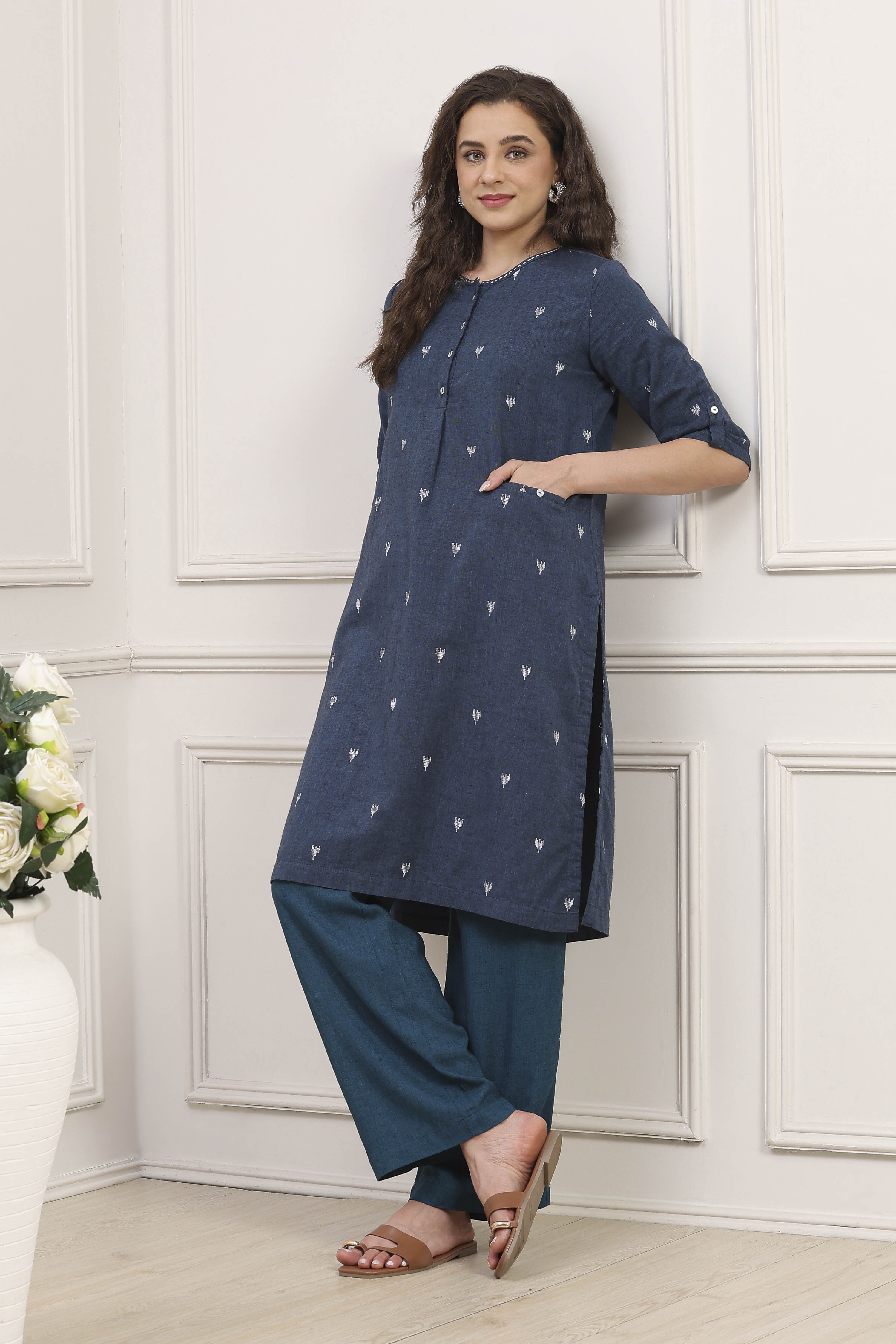 Navy Blue Cotton Yarndyed Straight Suit Set image number 5