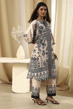 Off-White and Black Pure Cotton Printed Kurta Set image number 5