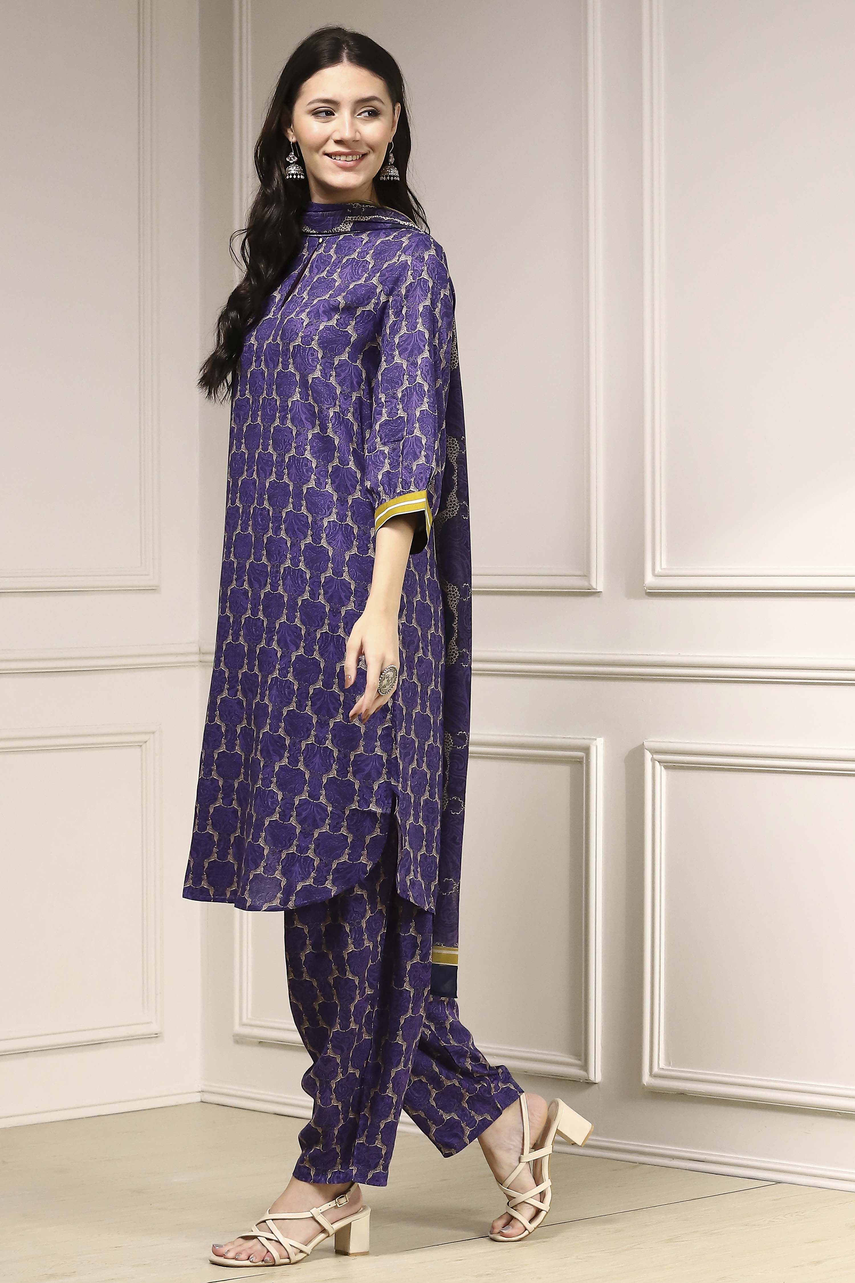 Indigo Blue Printed Straight Suit Set image number 3