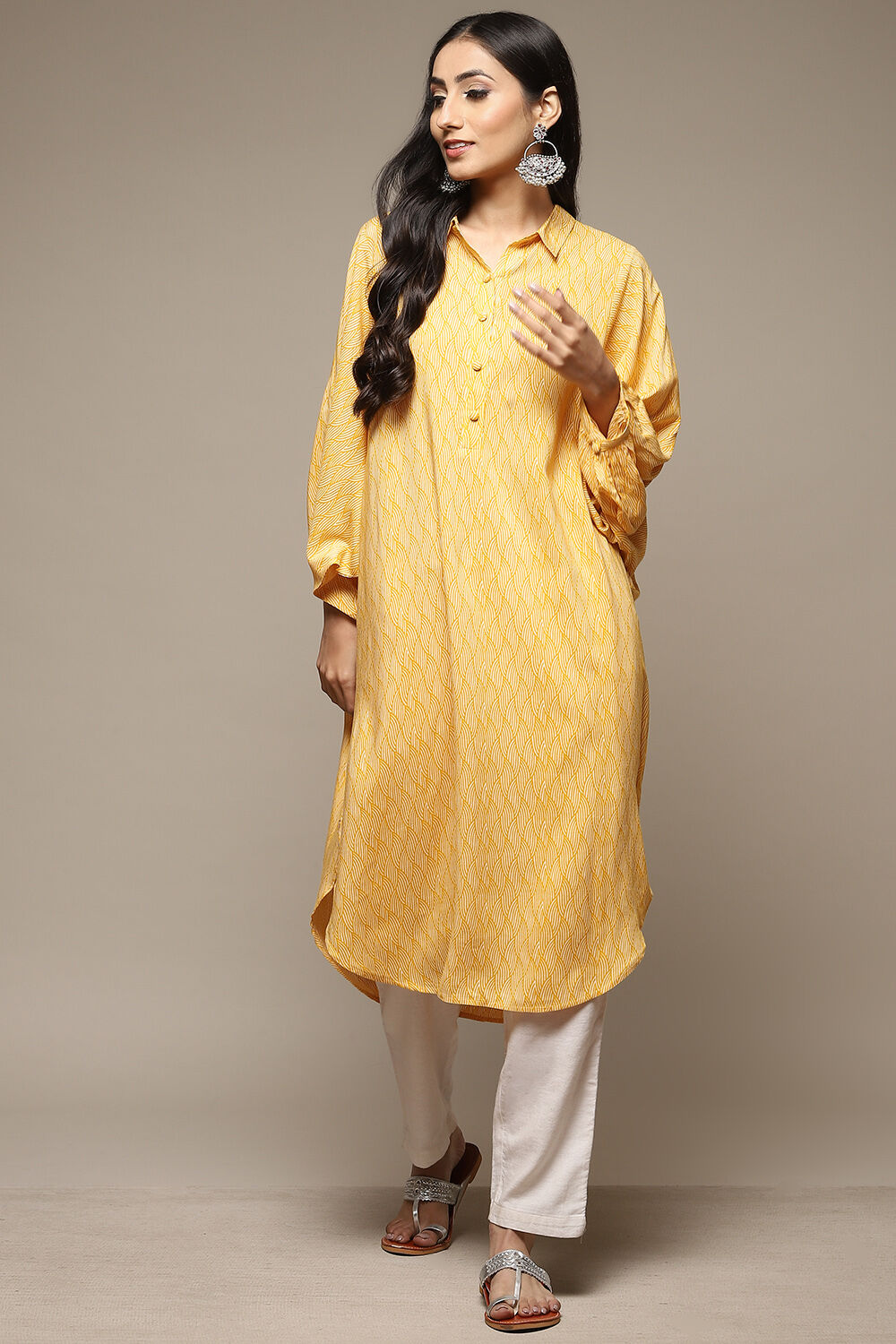 Yellow Rayon Straight Printed Kurta image number 0