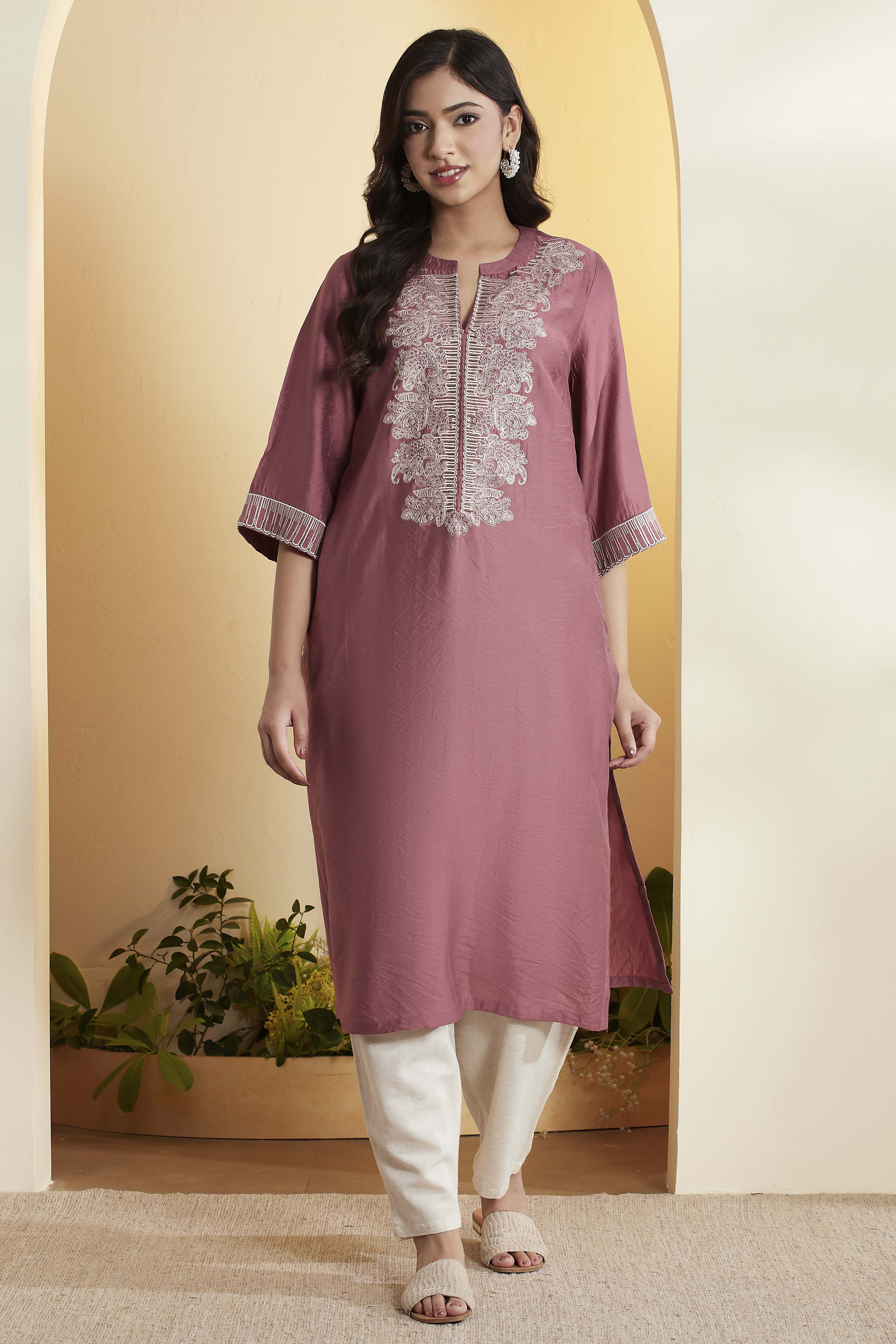 Onion Pink Viscose Silk Straight Kurta image number 5