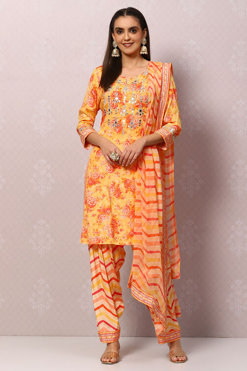 Yellow Viscose Straight Kurta Salwar Pant Suit Set image number 0