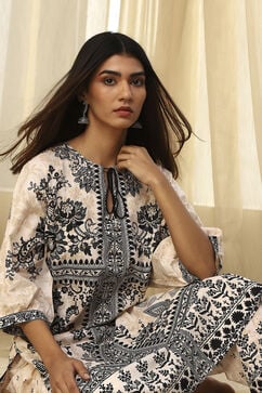 Off-White and Black Pure Cotton Printed Kurta Set image number 0