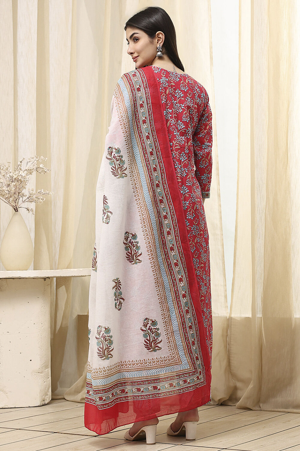 Pink Cotton Screen Print Unstitched Suit Set image number 5