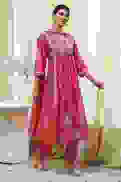 Coral-Red Silk Chanderi Gathered Suit Set image number 5