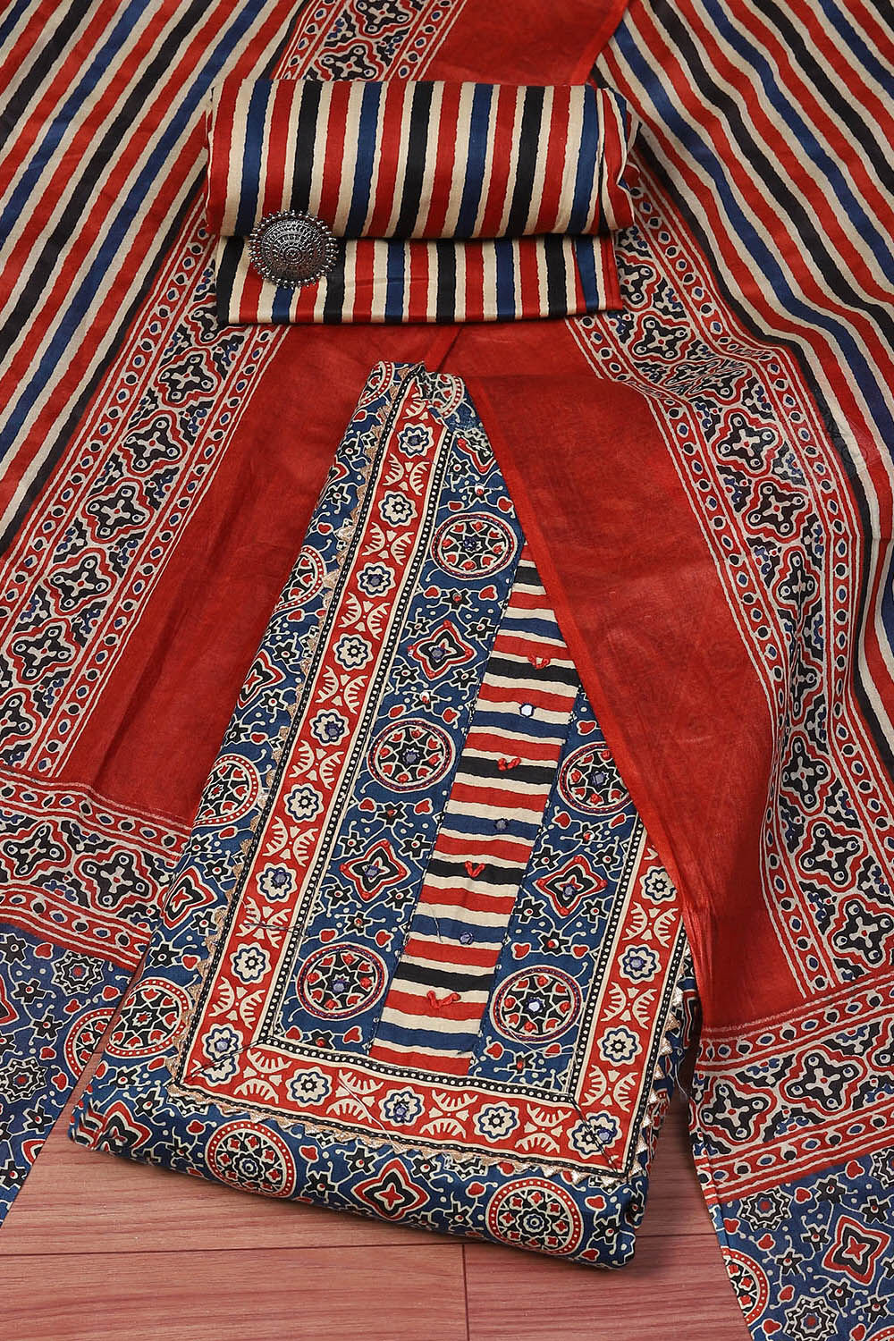 Blue Cotton Unstitched Suit set image number 0