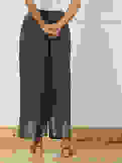 Grey Jacquard Solid Straight Palazzo Pants image number 5