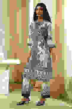 Off-White and Black Pure Cotton Printed Kurta Set image number 3