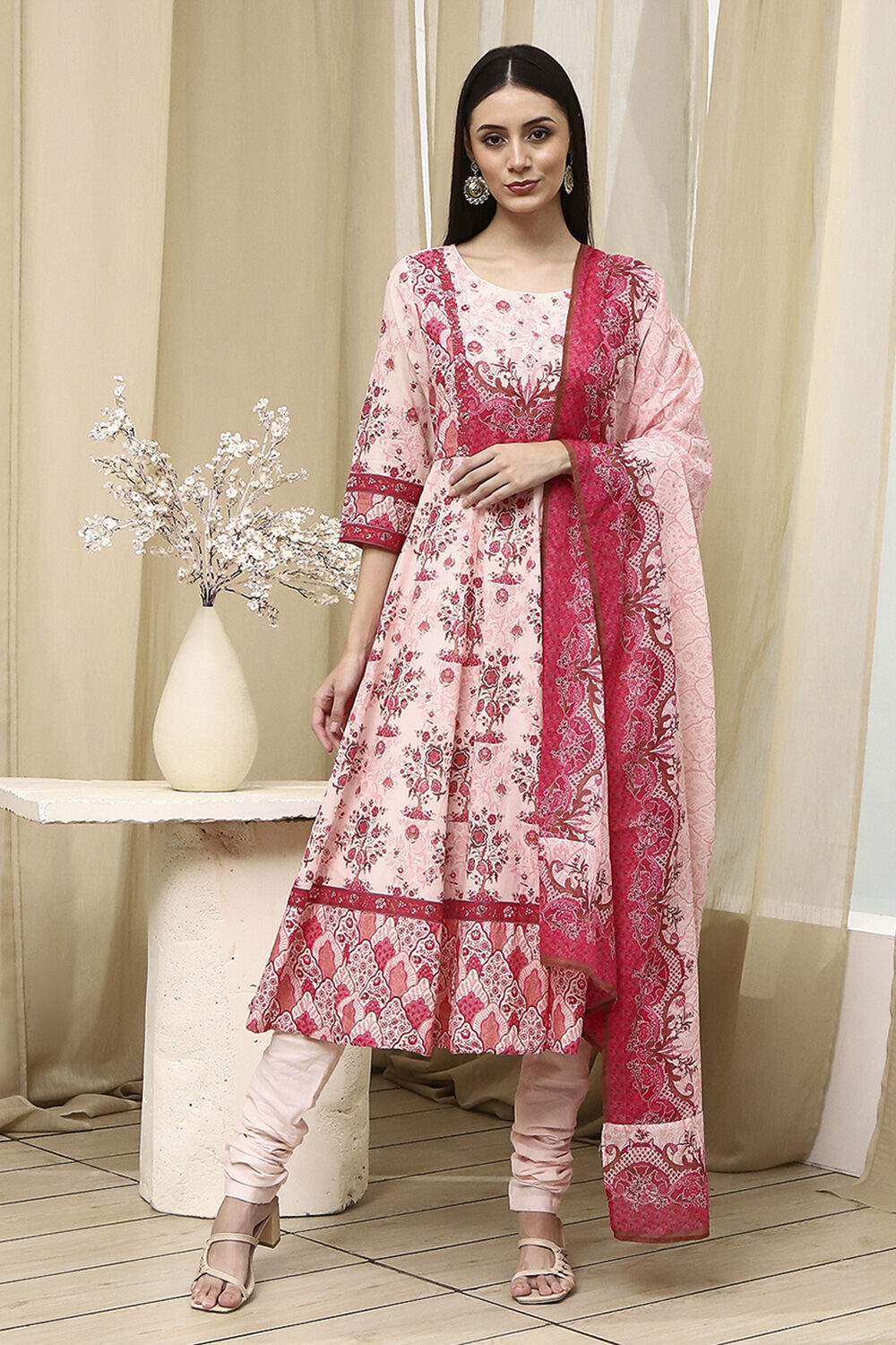 Light Pink Cotton Printed Anarkali Suit Set image number 6