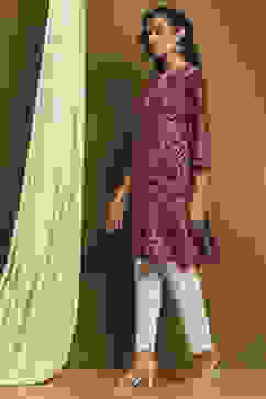 Maroon Jacquard Winter wear Straight Kurta image number 2