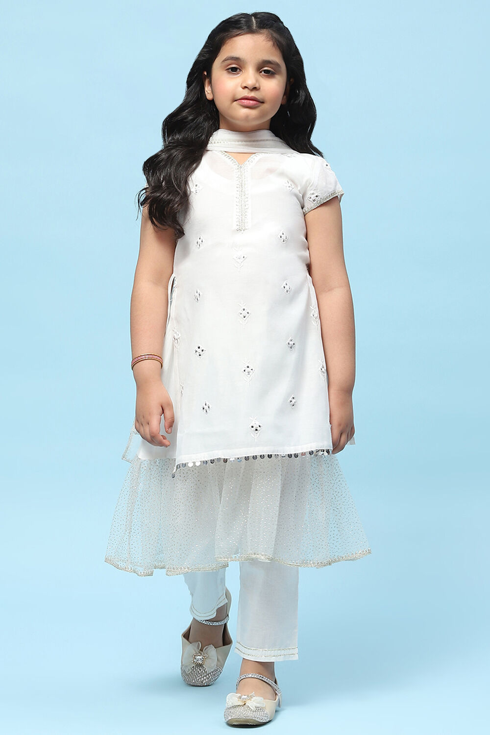 White Poly Chanderi Embroidered Mirror Work Suit Set image number 7