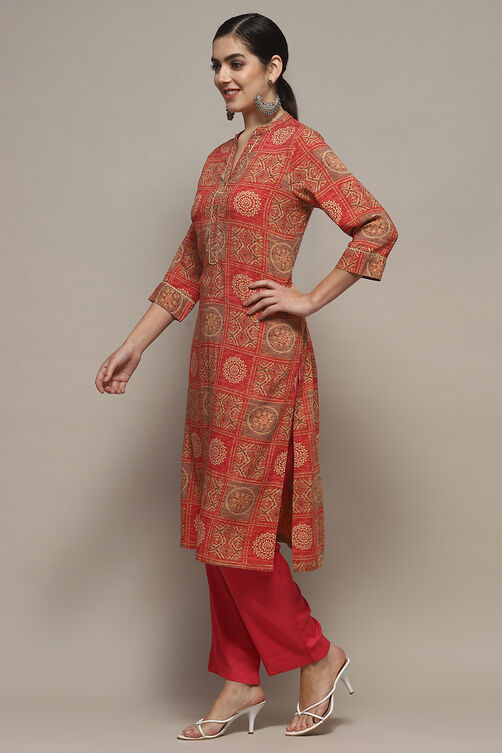 Red Rayon Straight Kurti image number 2