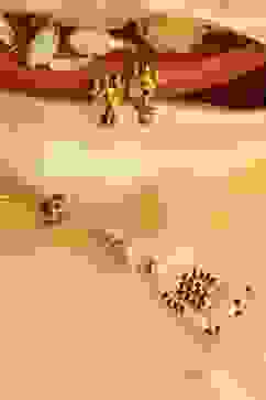 Gold Brass Necklace Set image number 2