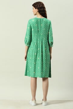 Green LIVA Flared Printed Dress image number 4