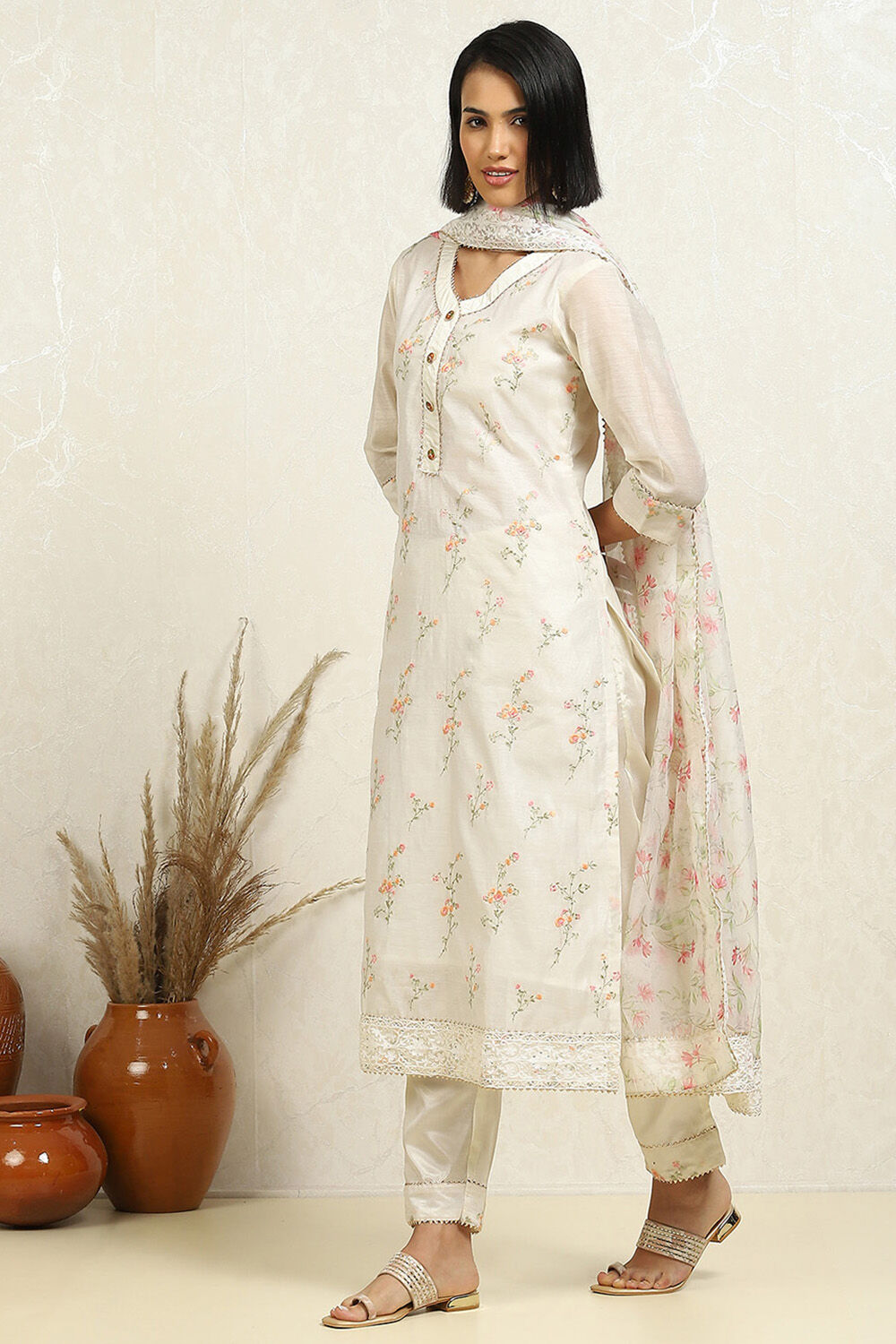 Off-white Chanderi Floral Embroidered Unstitched Suit Set image number 4