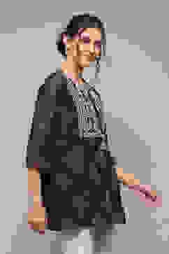 Black Polyester Straight Printed Top image number 4